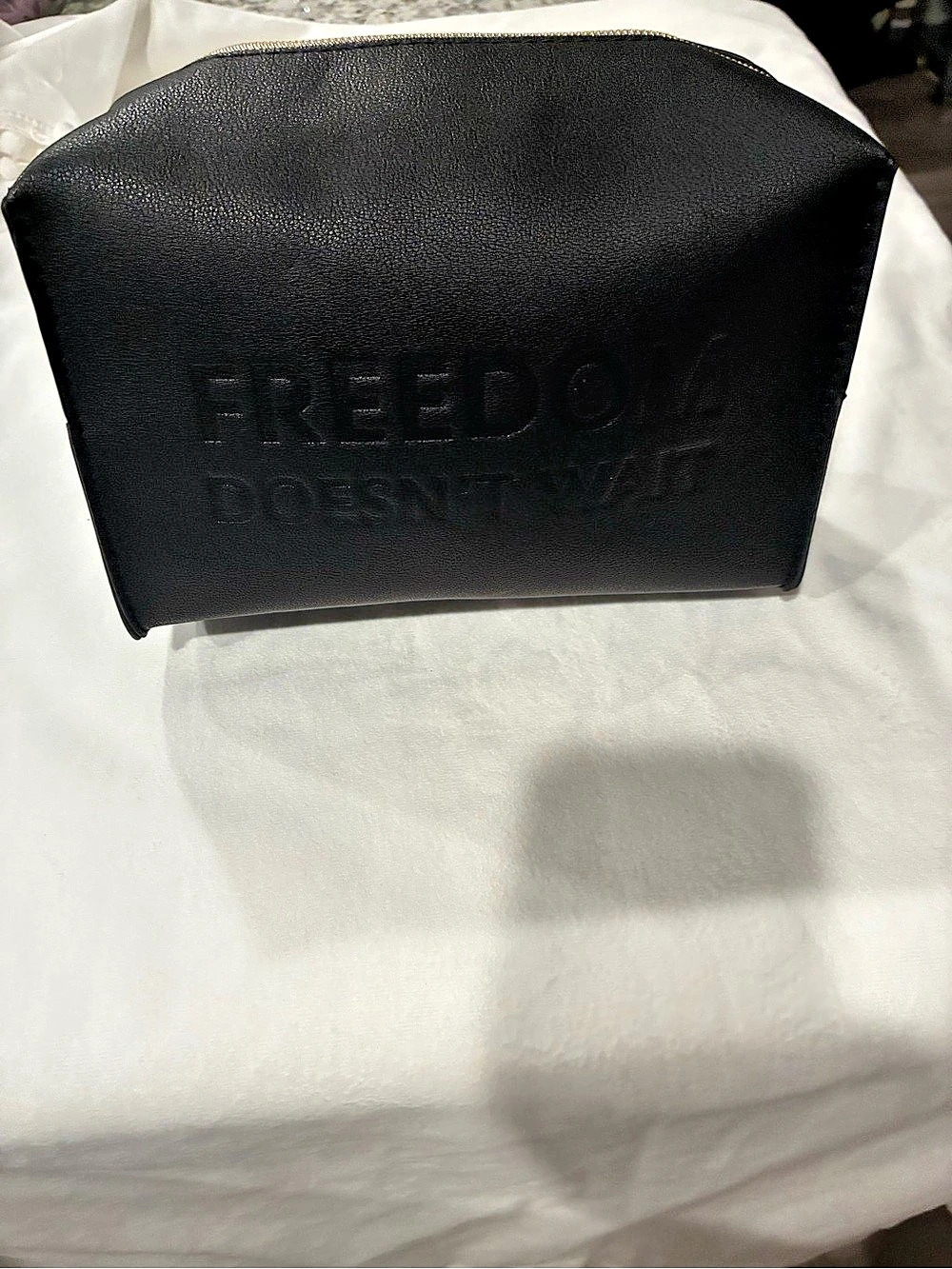 YSL Beauté Freedom Doesn't Wait Black Cosmetic Pouch Makeup Bag Gold Zip Eco